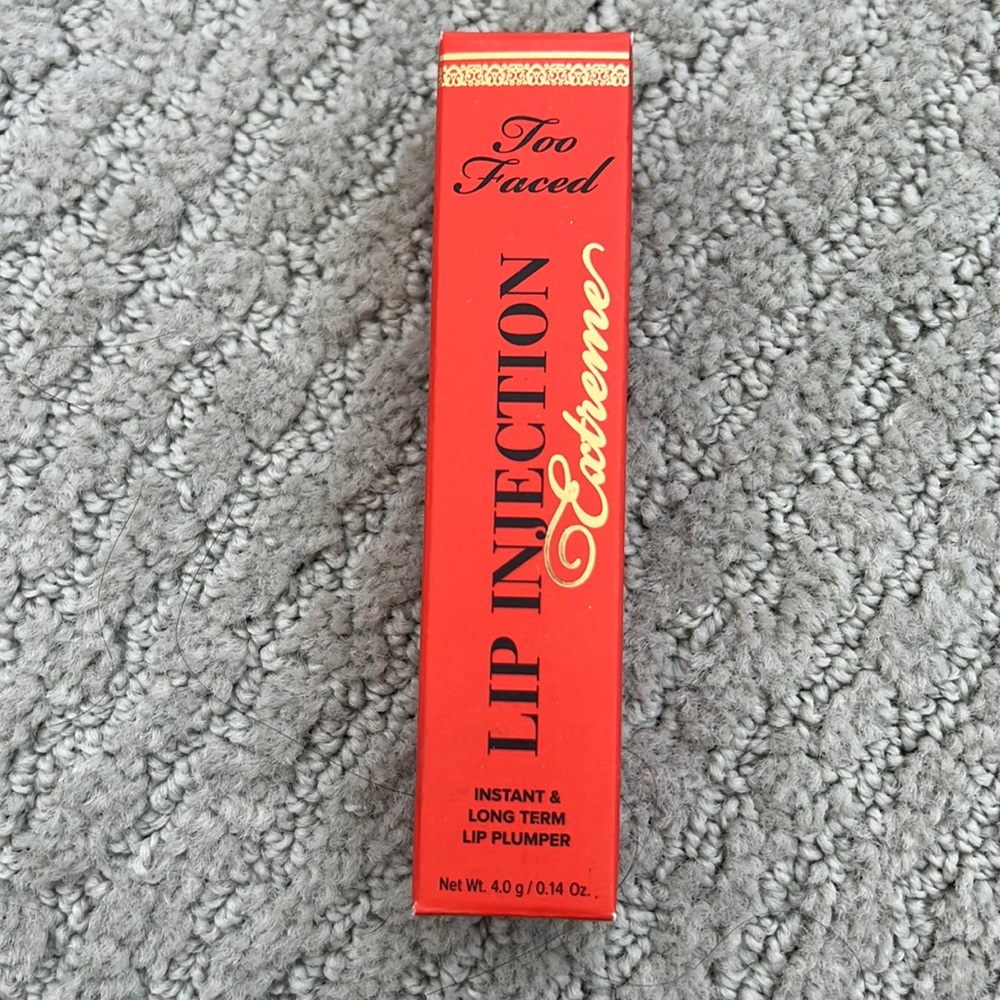 Too Faced lip injection